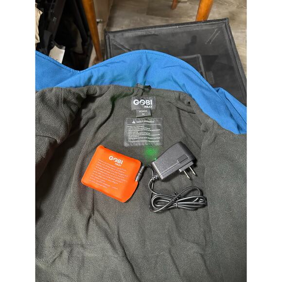 GOBI Heated Softshell Jacket Blue Size Medium Womens With Battery + Charger - Picture 3 of 10